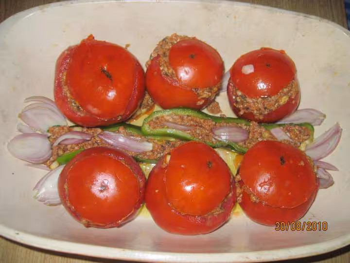 Tomates farcies et poivron a ma facon