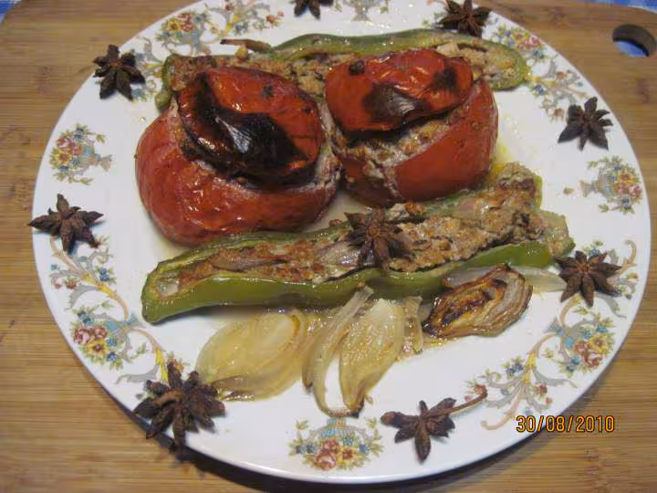 Tomates farcies et poivron a ma facon