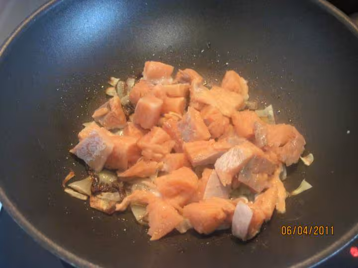 Tourte aux fruits mer et saumon