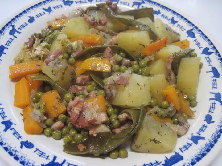 Une poelee de legumes cuisinee