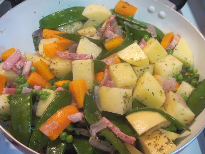 Une poelee de legumes cuisinee