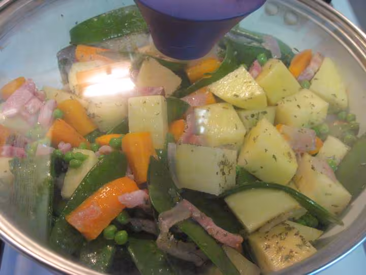 Une poelee de legumes cuisinee