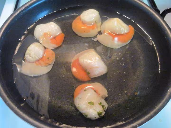 Vermicelle chinois aux champignons noirs et crustaces