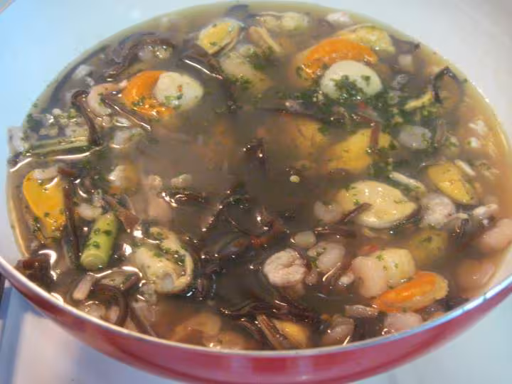 Vermicelle chinois aux champignons noirs et crustaces