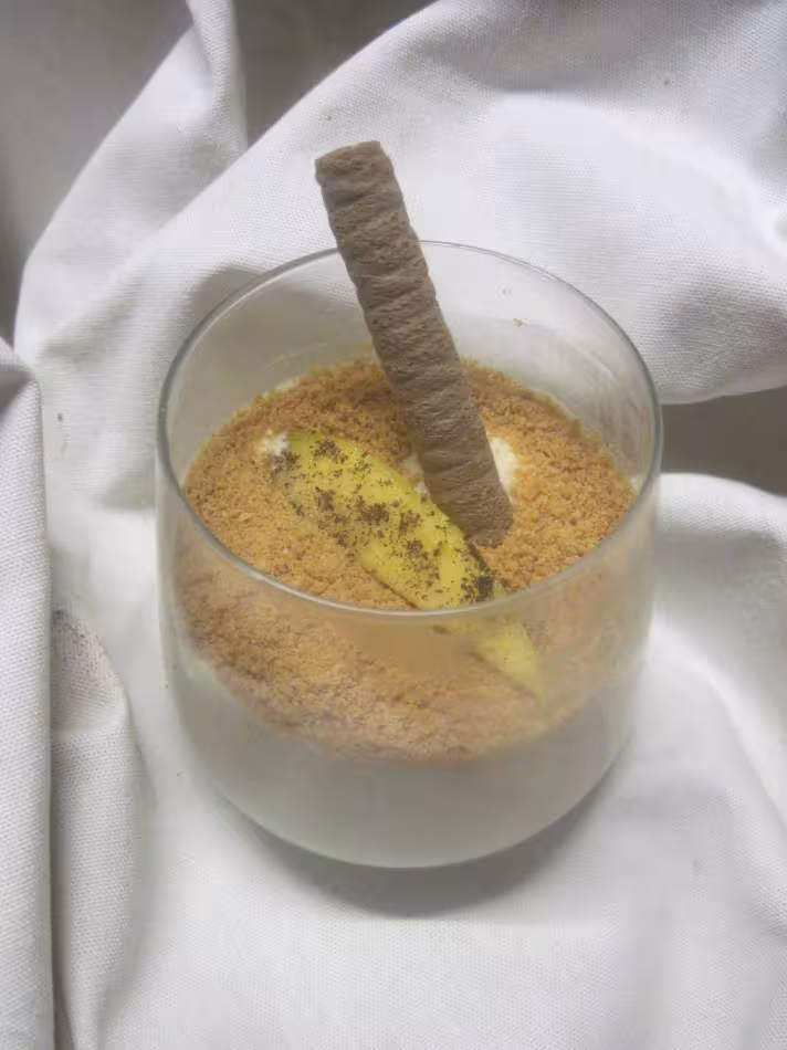 Verrines de creme a la mangue au speculoos
