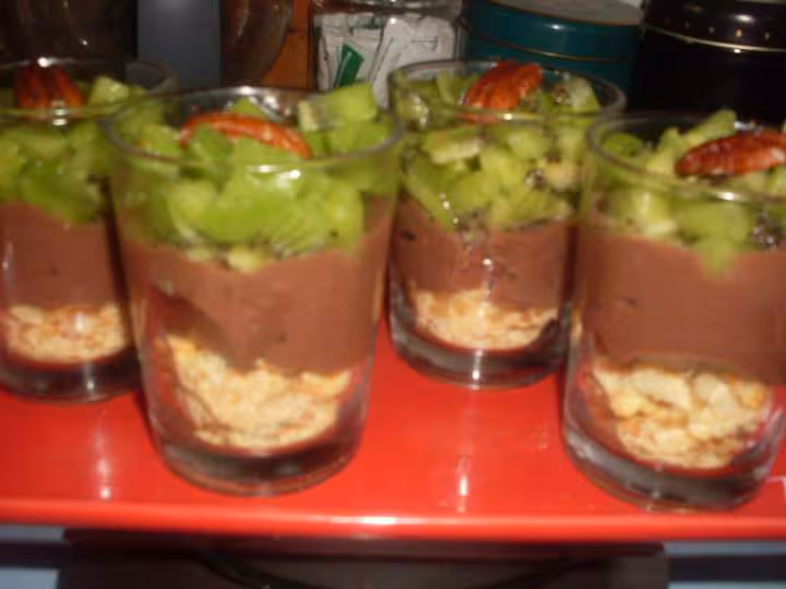Verrines de creme chocolat amp kiwis