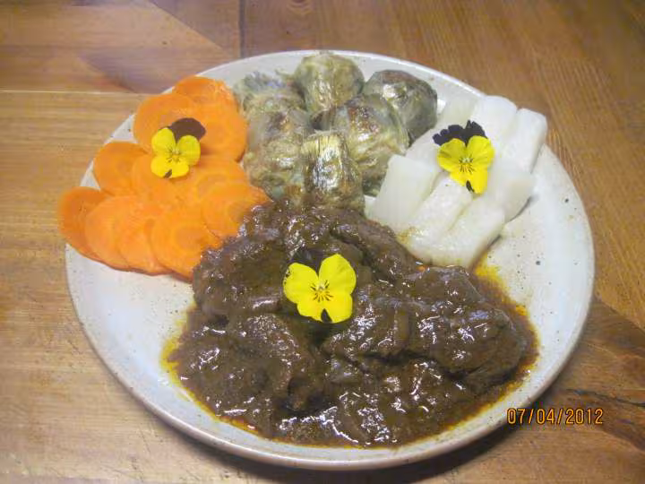 Viande a bourguignon au trio de legumes