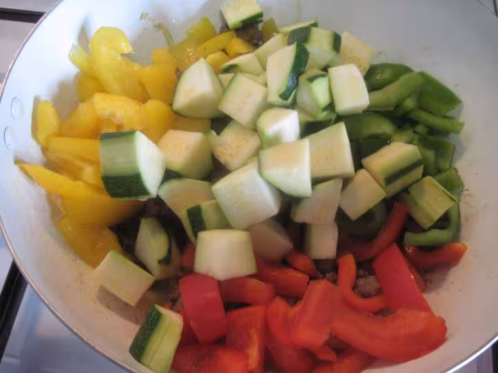 Viande de boeuf aux legumes de ratatouille