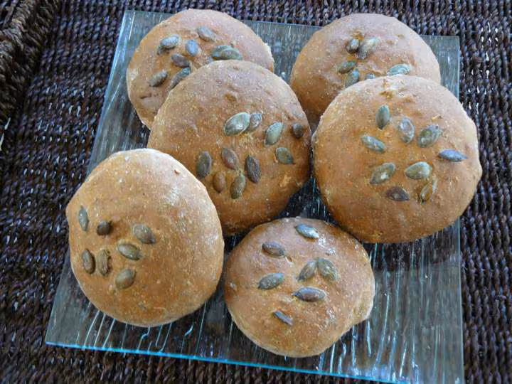 Petits pains aux graines de courge