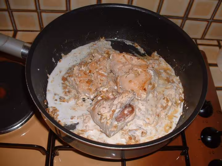 Roule mediterraneen de malilounette en cours de cuisson