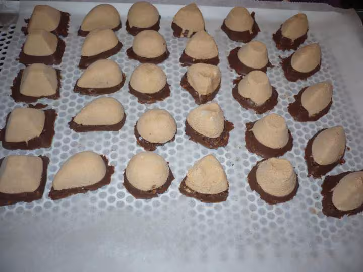 Bouchees mousse carambars et croustillant