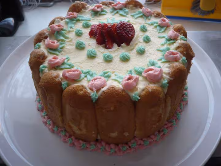 Charlotte aux fraises