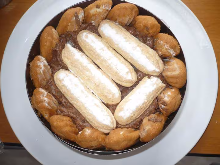 Charlotte chocolat poires