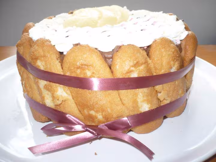 Charlotte chocolat poires