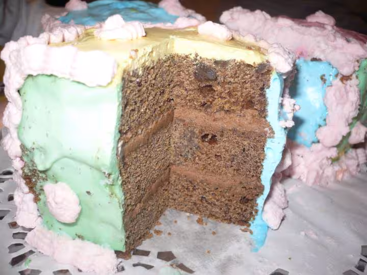 Gateau d anniversaire de l interieur