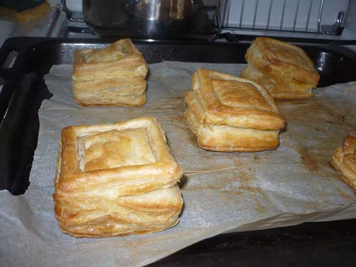 Pate feuilletee puur bouchees a la reine