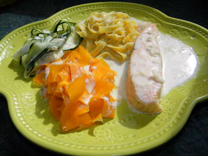 Saumon aux 3 tagiatelles a la creme de boursin