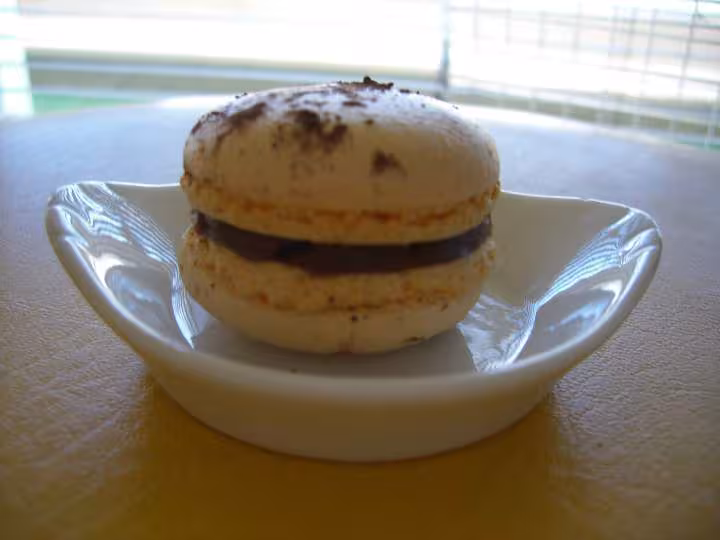 Macaron chocolat fruit de la passion