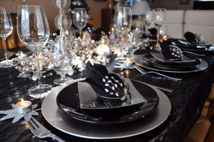 Table noel noire et argent