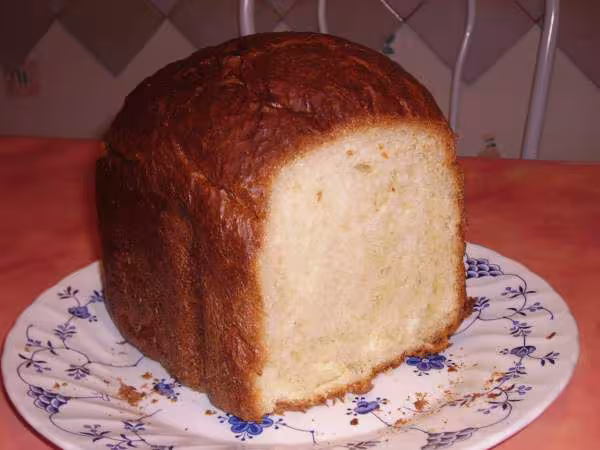 Pain au lait coupe