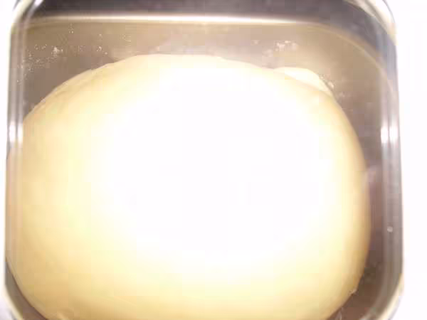 Pain au lait par le hublot avt cuisson