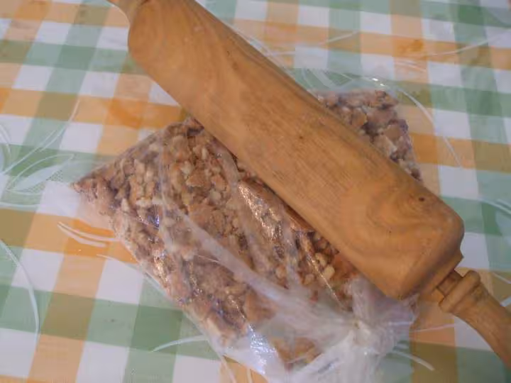 Etape 2 ecraser les biscuits