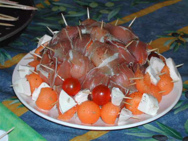 Herisson melon jambon cru