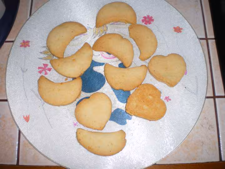 Biscuits de noel aux amandes de mina43