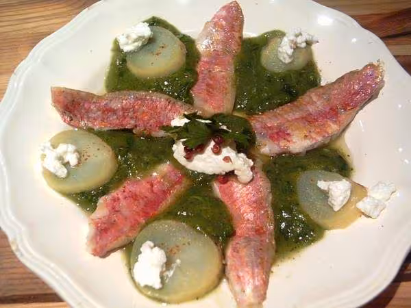 Filets de rouget barbet a la puree de courgette