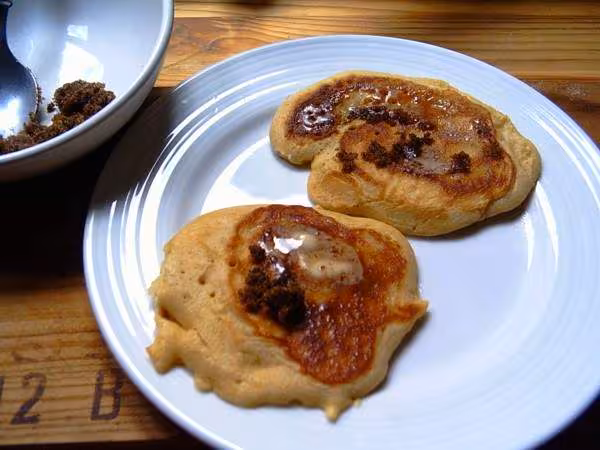 Pancakes avec cassonade et beurre