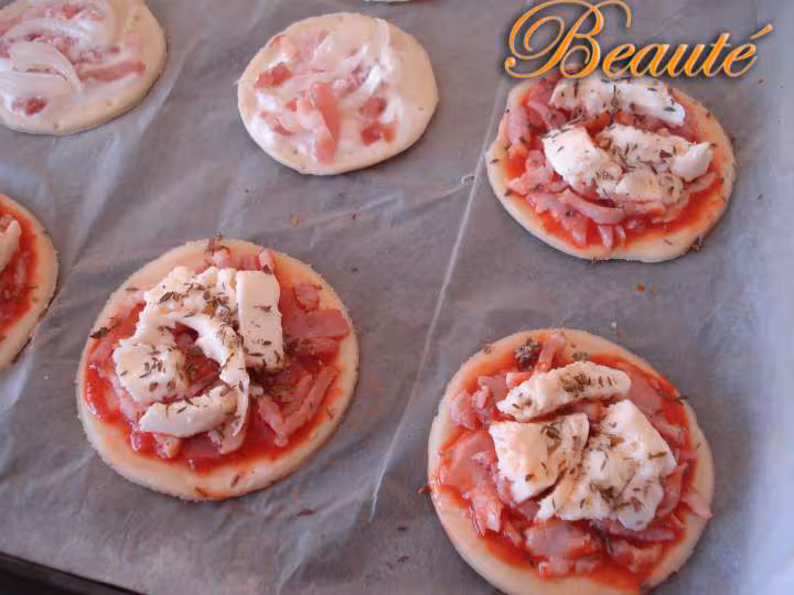 Mini pizzas