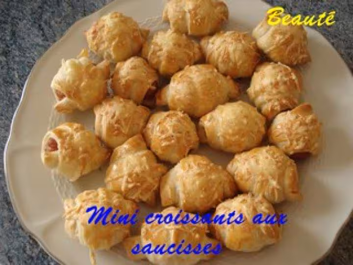 Minis croissants aux saucisses