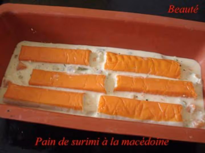 Pain de surimi a la macedoine