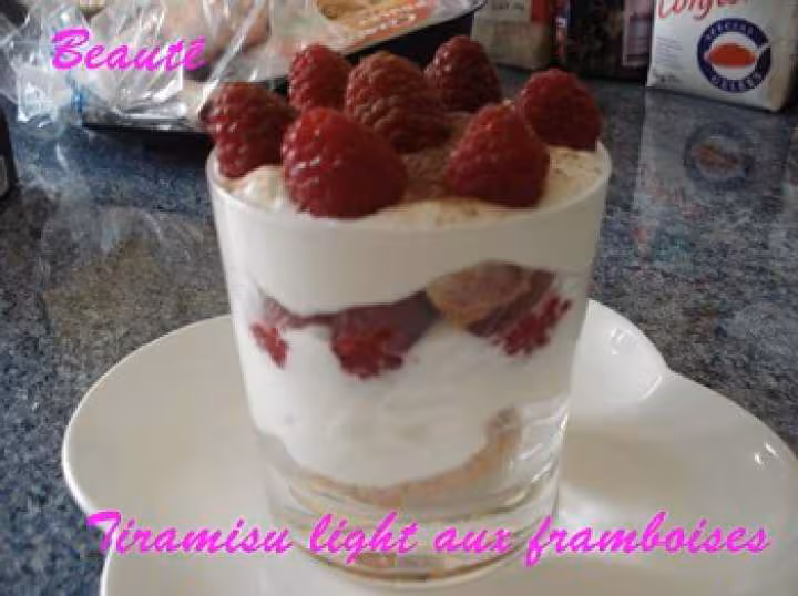 Tiramisu light aux framboises