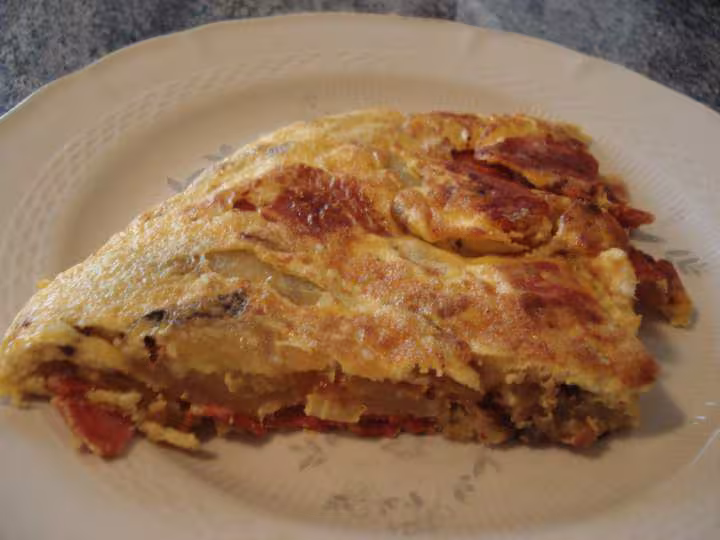 Tortilla au chorizo et oignons