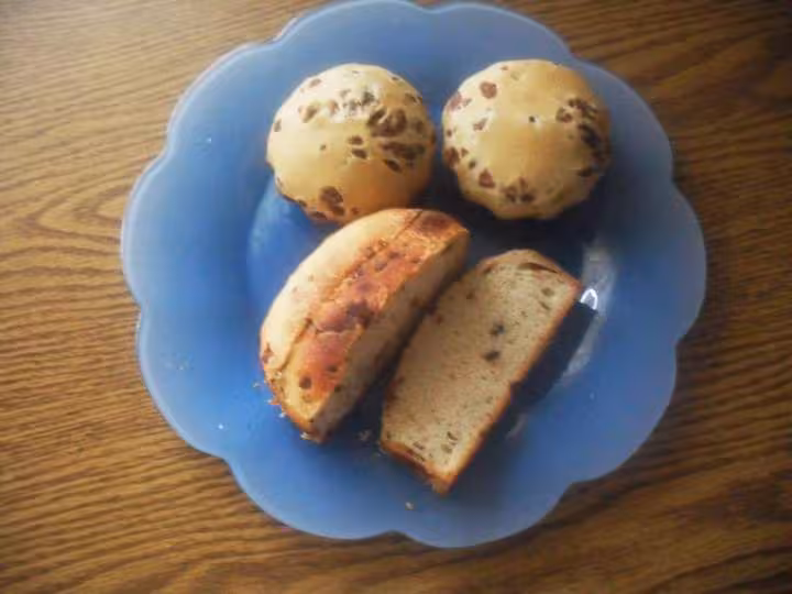 Petits pains au lait et chocolat au levain liquide