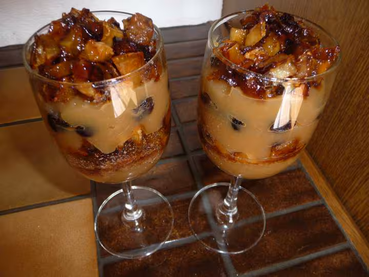 Compotte et pommes caramelisees