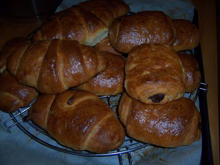 Enfin des croissants et pains au chocolat reussis