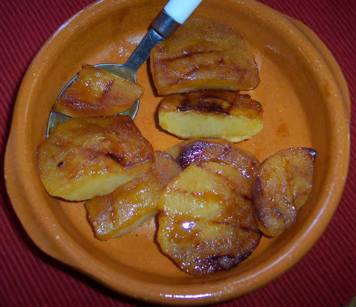 Pomme caramelisee cannelle