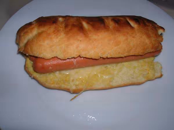 Petit hot dog
