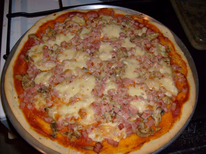 Pizza pate a main