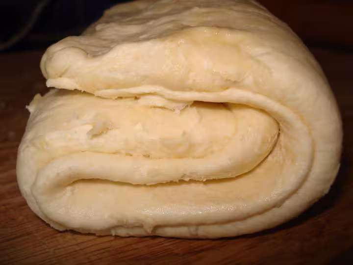 Pate feuillete aux petits suisse