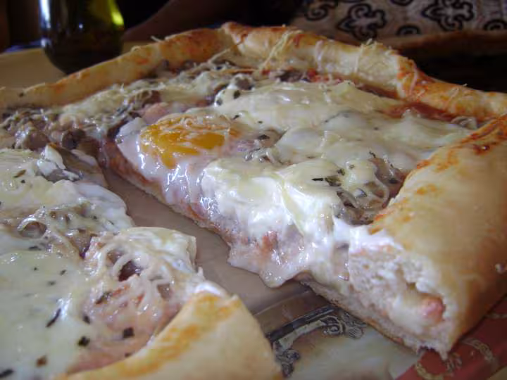Ma pizza genereuse croute au gruyere