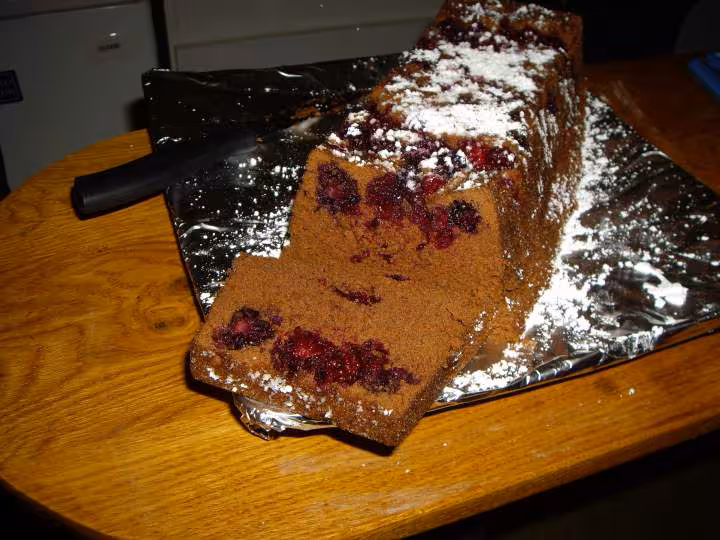 Cake au chocolat et aux mures au four a micro ondes
