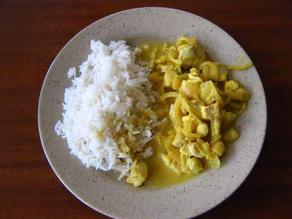Curry de poisson et son riz basmati