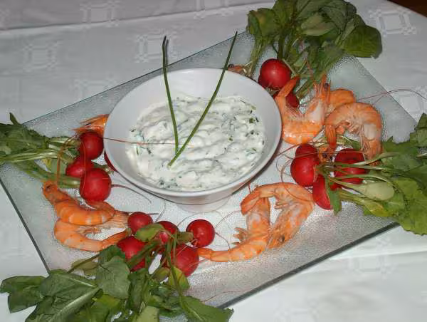 Radis crevettes et fromage blanc