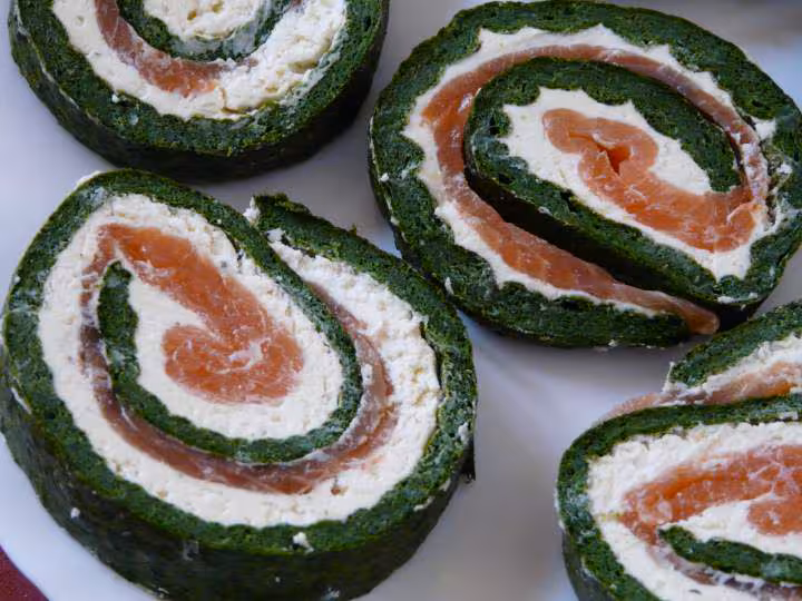 Roule auxx epinards au saumon et au bou sin adaptee a momix recette dema le bis