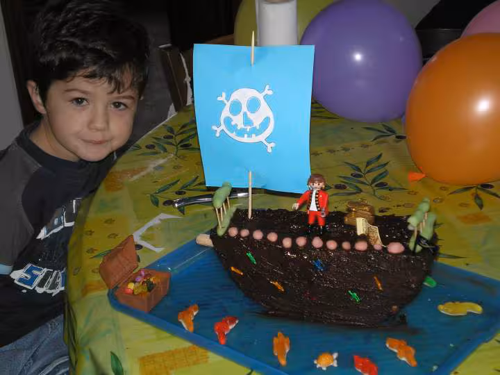 Mateo et le bateau de pirates
