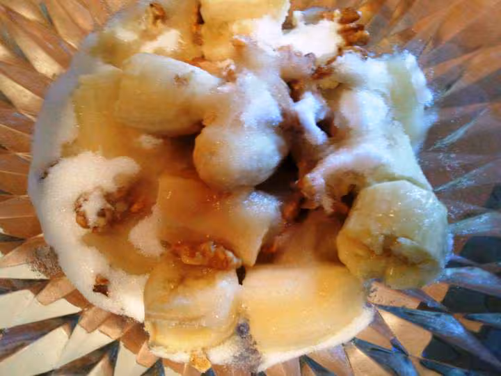 Melange sucre bananes rhum noix