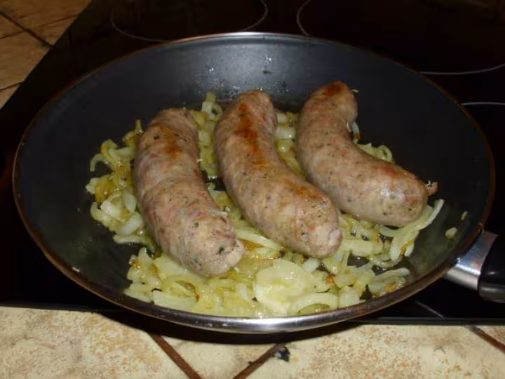 Andouillettes au vin blanc et a la moutarde ancienne 2
